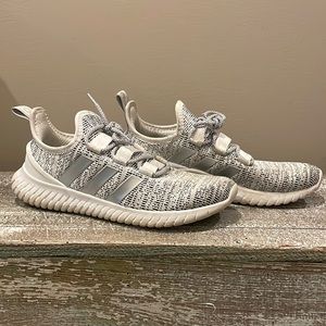 Size 9 1/2 Men’s adidas shoes